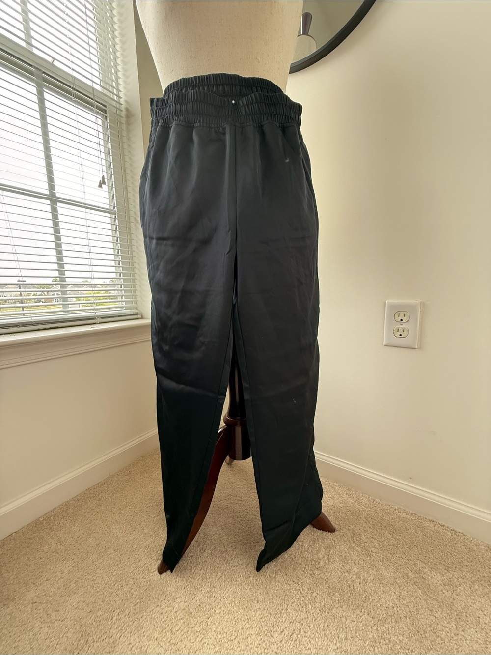 Old Navy Black Women's Elastic-Waist Satin Track Joggers